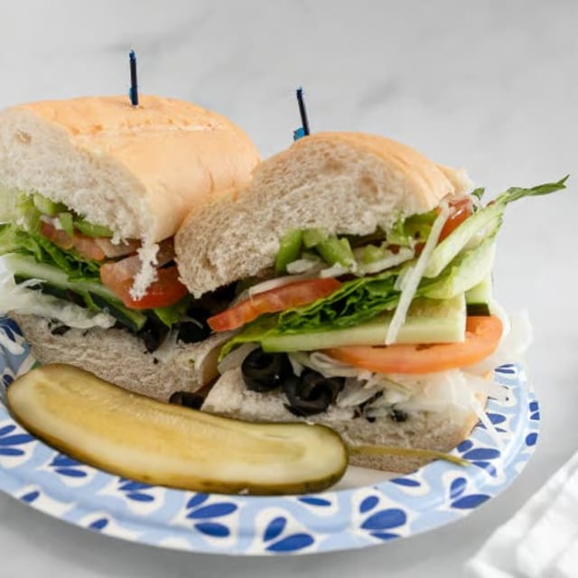 Mo's Veggie Sandwich 2 sizes.